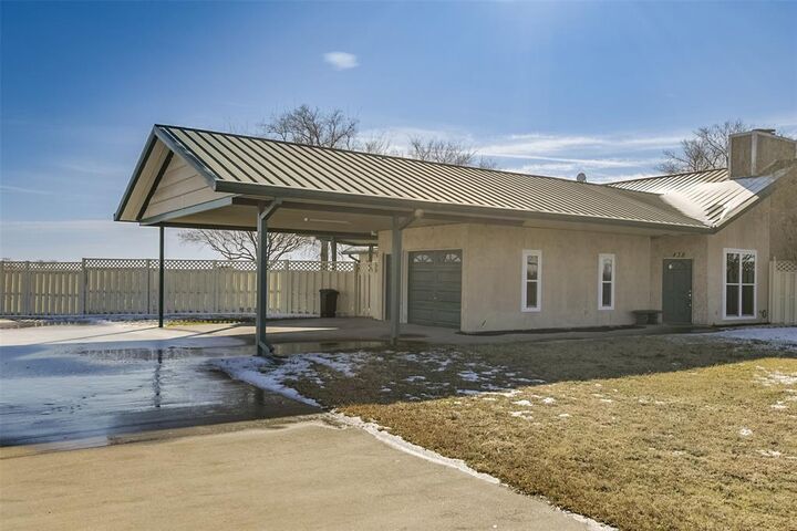 Property Photo:  438 Edna Road  TX 75165 