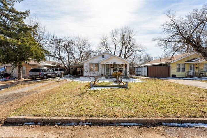 Property Photo:  404 SW 38th Street  OK 73109 