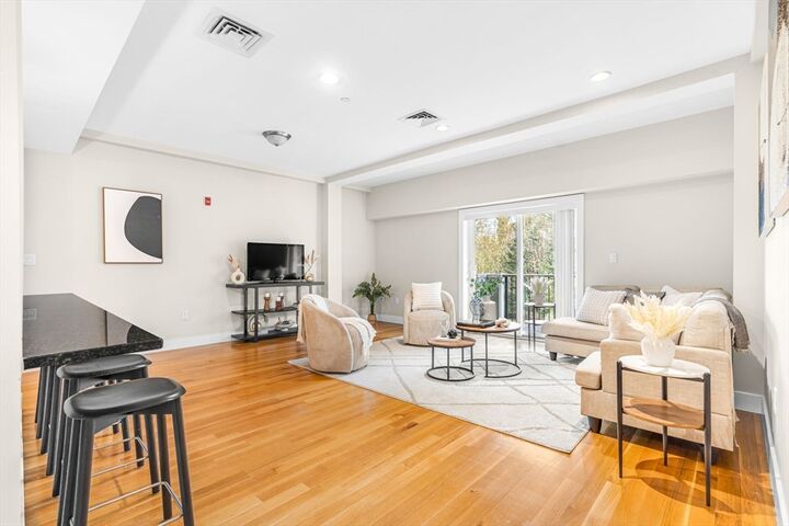 Property Photo:  321 Hammond Pond Parkway 103  MA 02467 