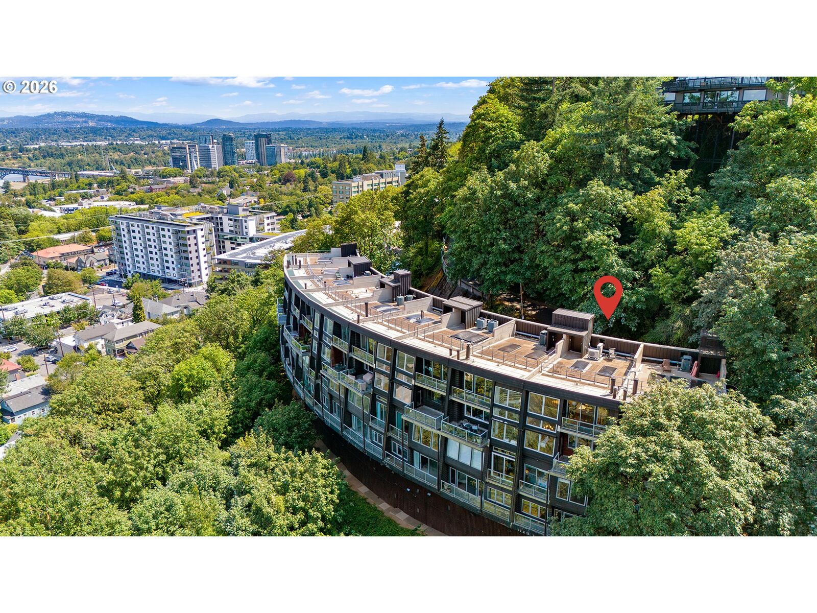 Property Photo:  2206 SW Hoffman Ave  OR 97201 