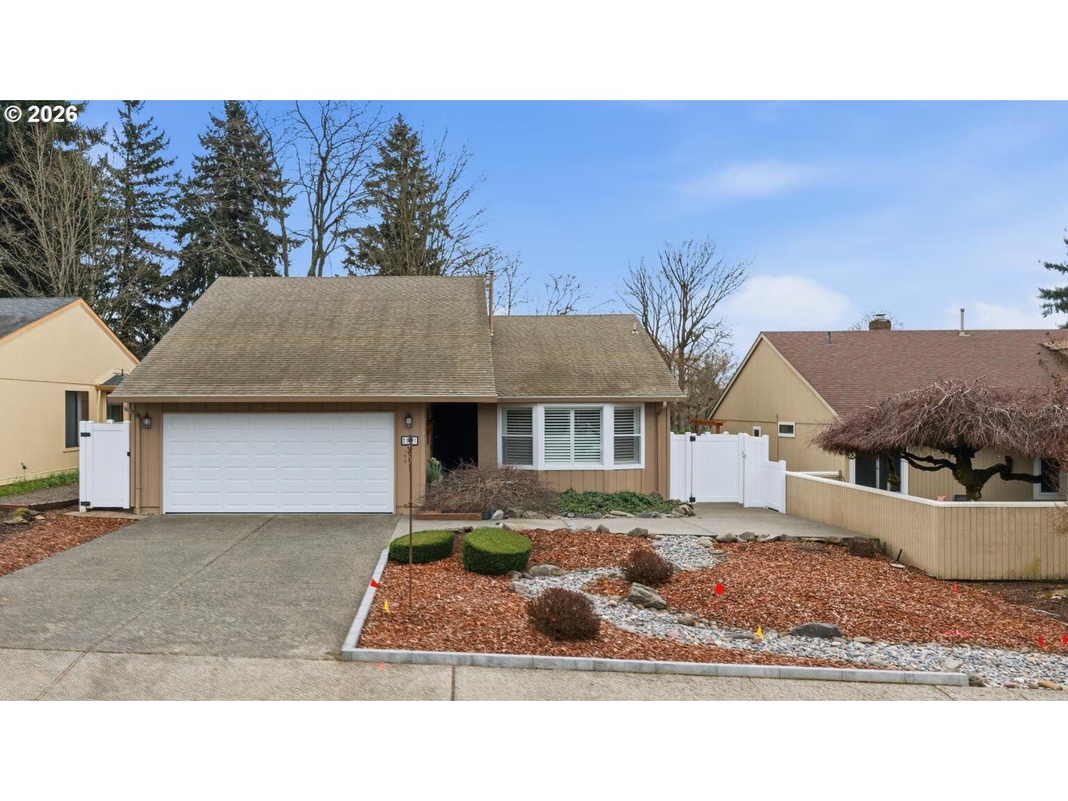 Property Photo:  2901 SE Balboa Dr  WA 98683 