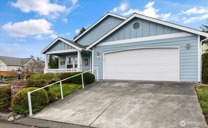 Property Photo:  606 NW 12th Loop  WA 98277 