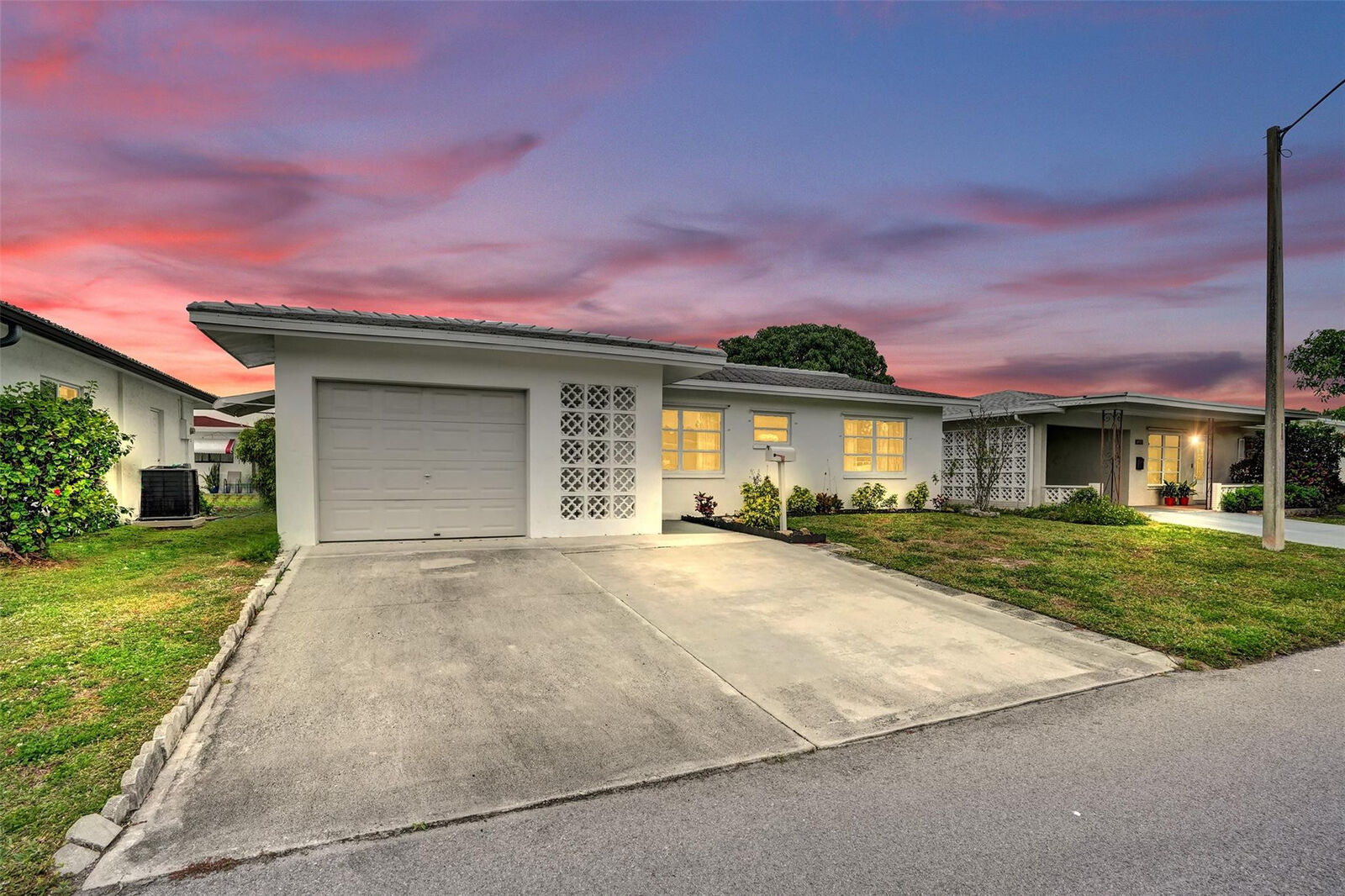 Property Photo:  4953 NW 48 Avenue  FL 33319 