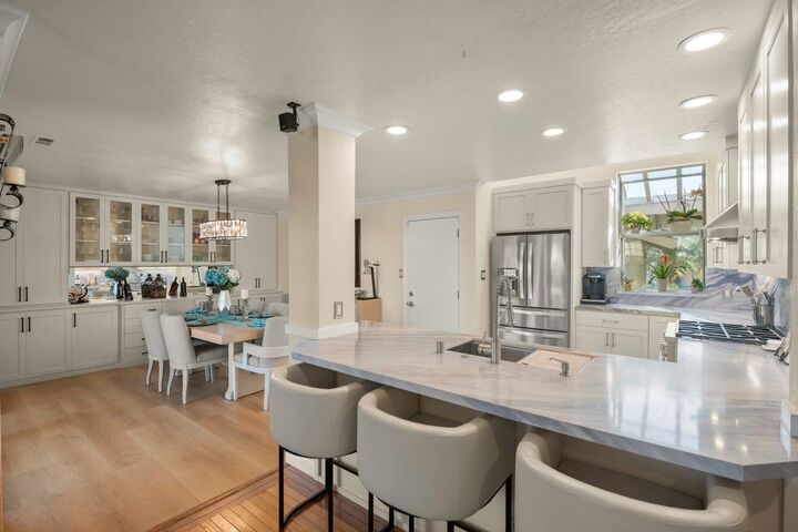 Property Photo:  2901 Mark Avenue  CA 95051 