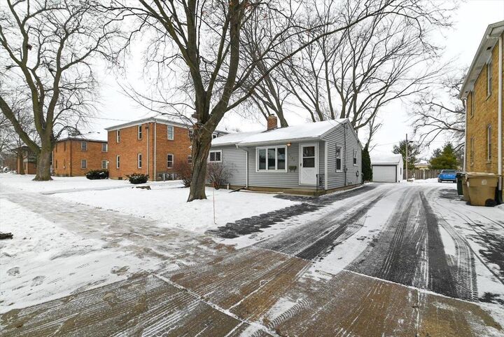Property Photo: 2122 East Johnson Street WI 53704