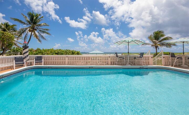 Property Photo:  3401 NE 10th St Ph16w  FL 33062 