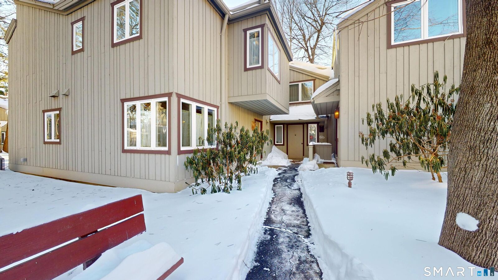 Property Photo:  6 Lyle Court C  CT 06032 