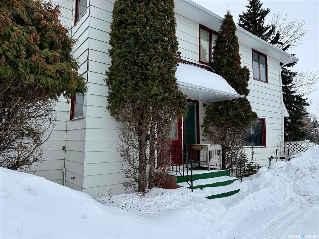 Property Photo: 15 Willow Place SK S0K 2M0