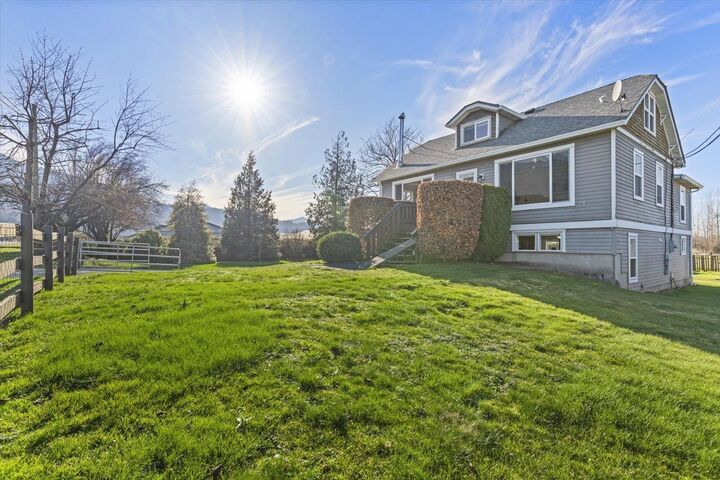 Property Photo: 9227 Annis Road BC V0X 1X2