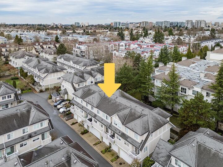 Property Photo: 7831 Garden City Road 14 BC V6Y 4A3