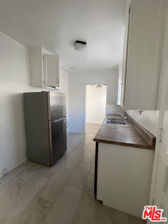 Property Photo:  10812 S Manhattan Pl  CA 90047 