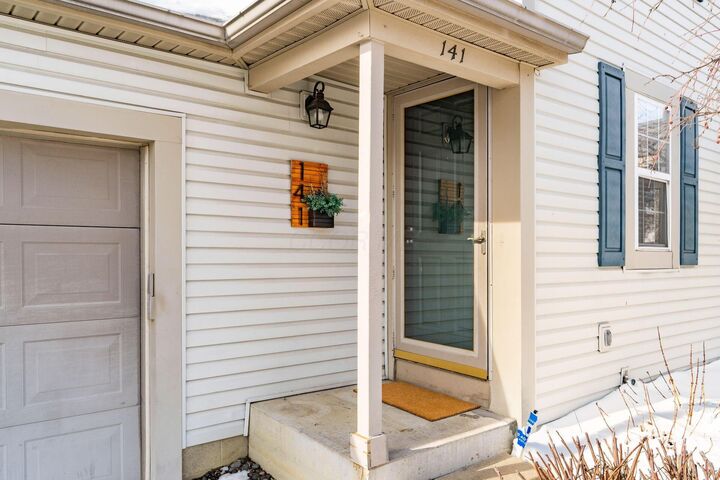 Property Photo:  141 Macfalls Way  OH 43004 