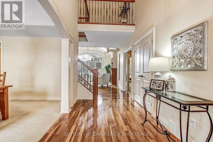 Property Photo:  540 McGarrell Place  ON N6G 5J8 