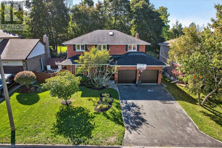 Property Photo:  1309 Scollard Drive  ON K9H 7K7 