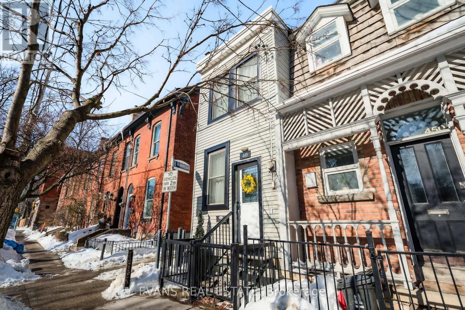 Property Photo:  448 Gerrard Street East  ON M5A 2H2 
