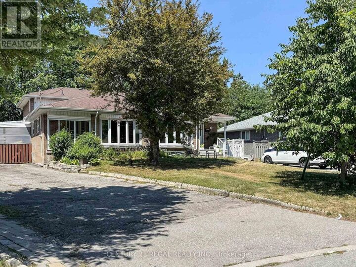 Property Photo:  94 Billington Crescent  ON M3A 2G6 