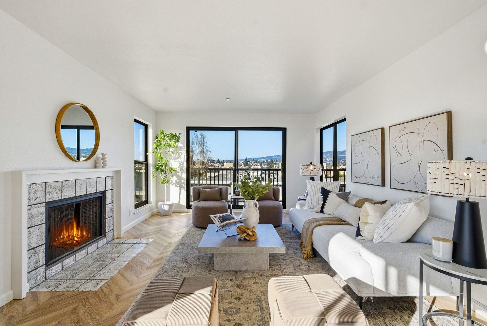 Property Photo: 322 Hanover Ave 513 CA 94606