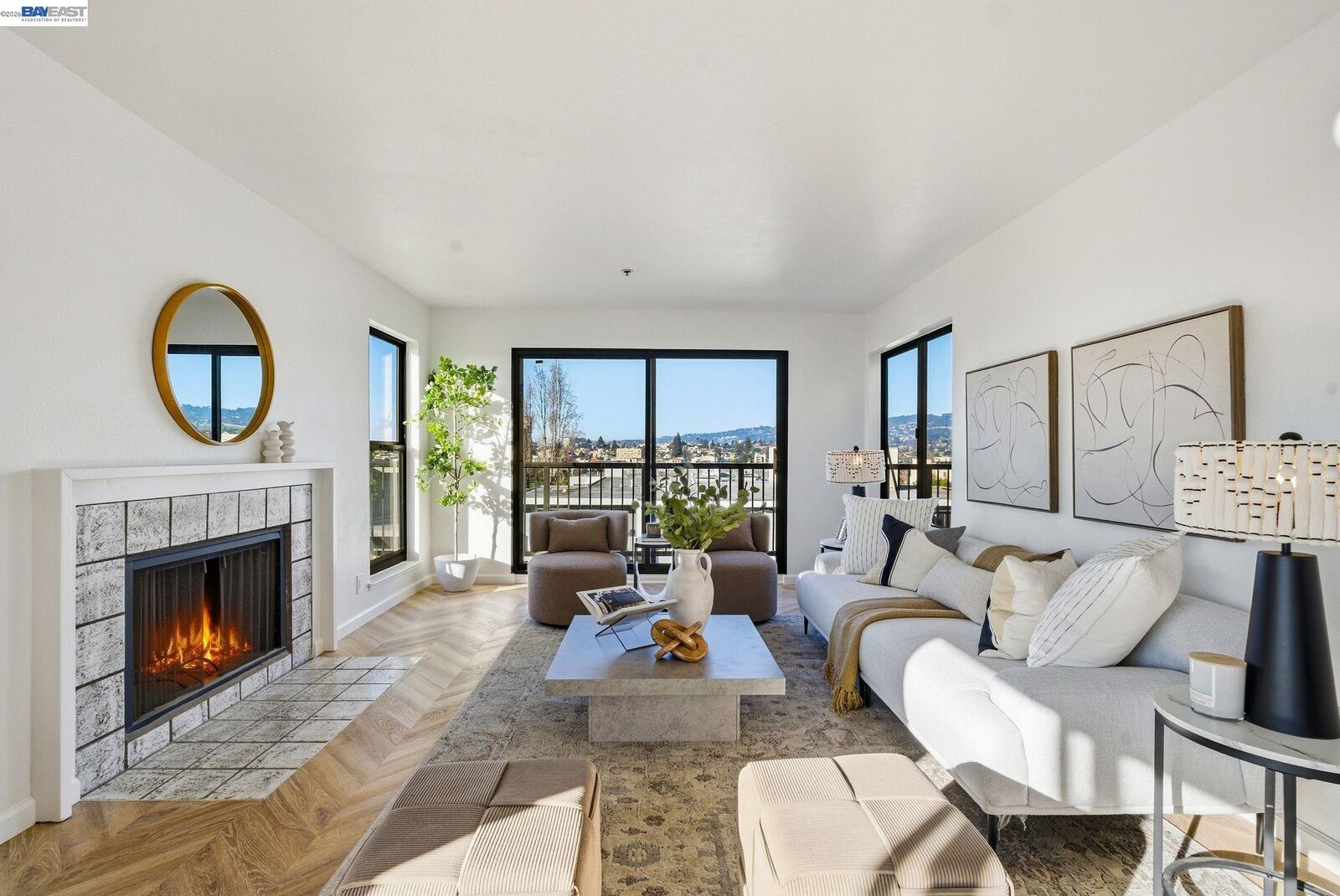 Property Photo:  322 Hanover Ave 513  CA 94606 