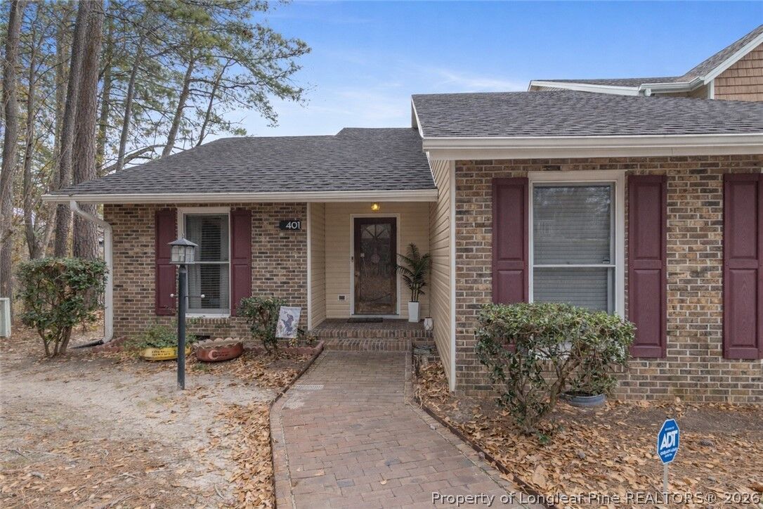 Property Photo:  401 Lands End  NC 28314 