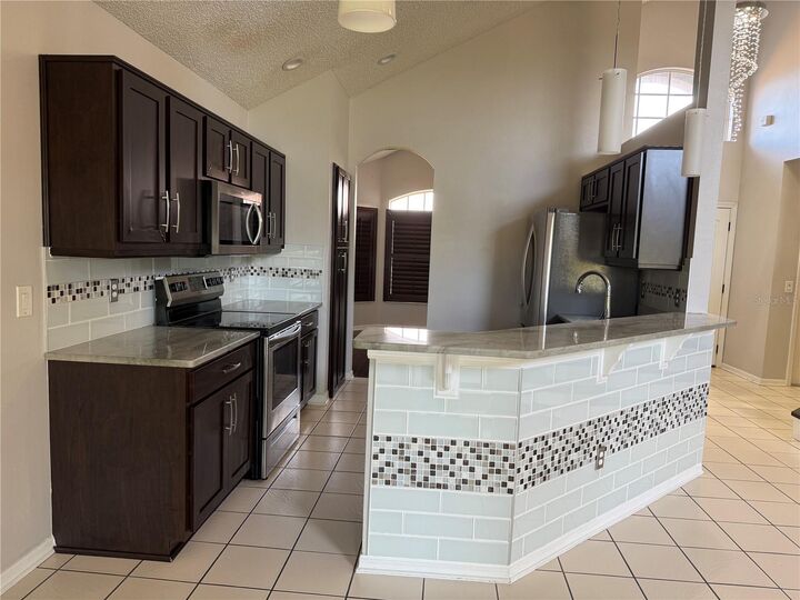 Property Photo: 2819 Crane Trace Circle FL 32837