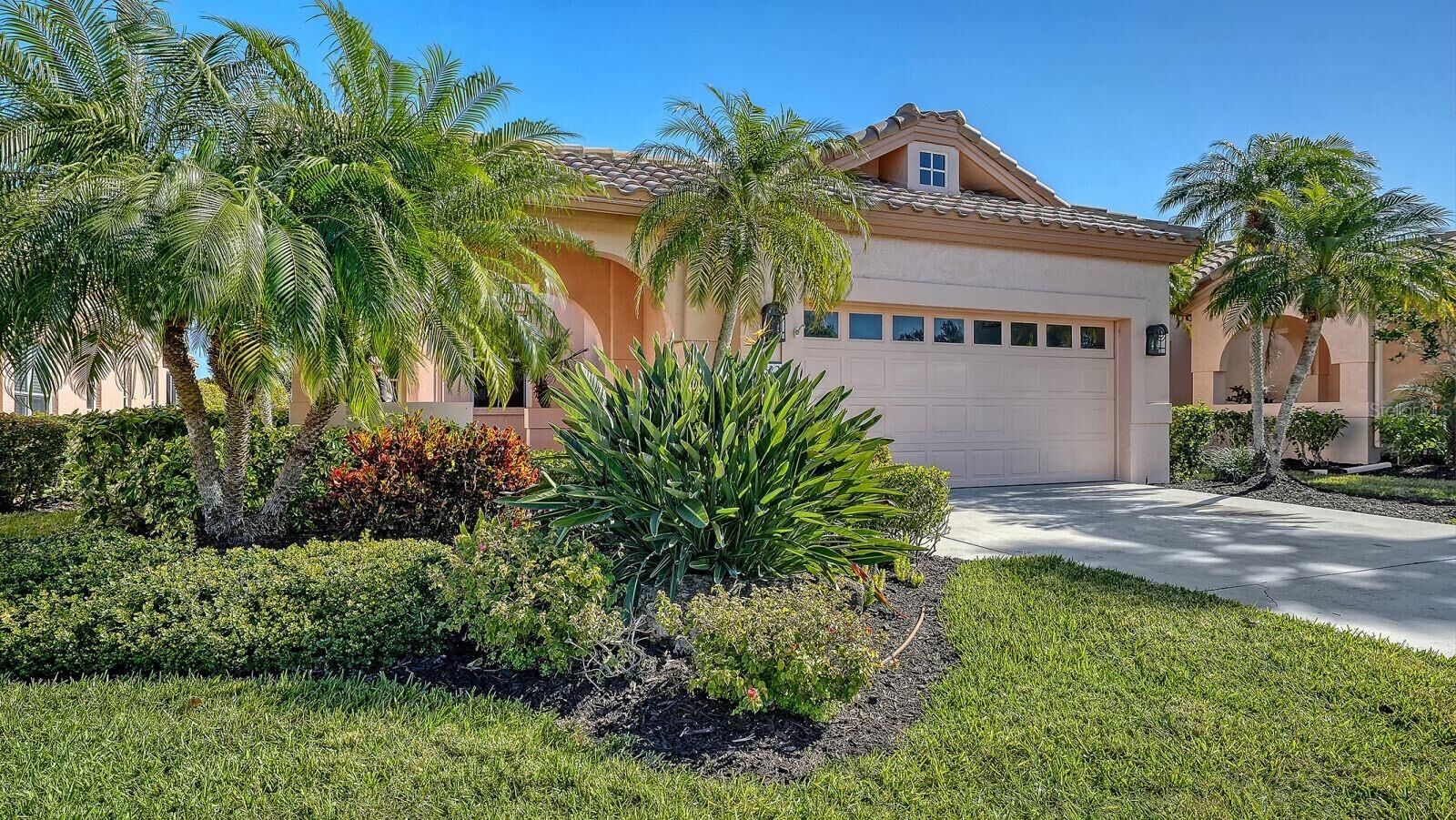 Property Photo:  3822 Alamanda Drive  FL 34238 