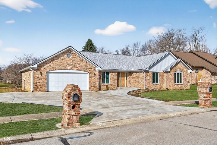 Property Photo: 620 Hamlet Drive IN 46123