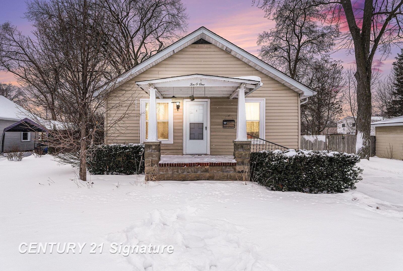 Property Photo: 1001 Fournie Court MI 48640