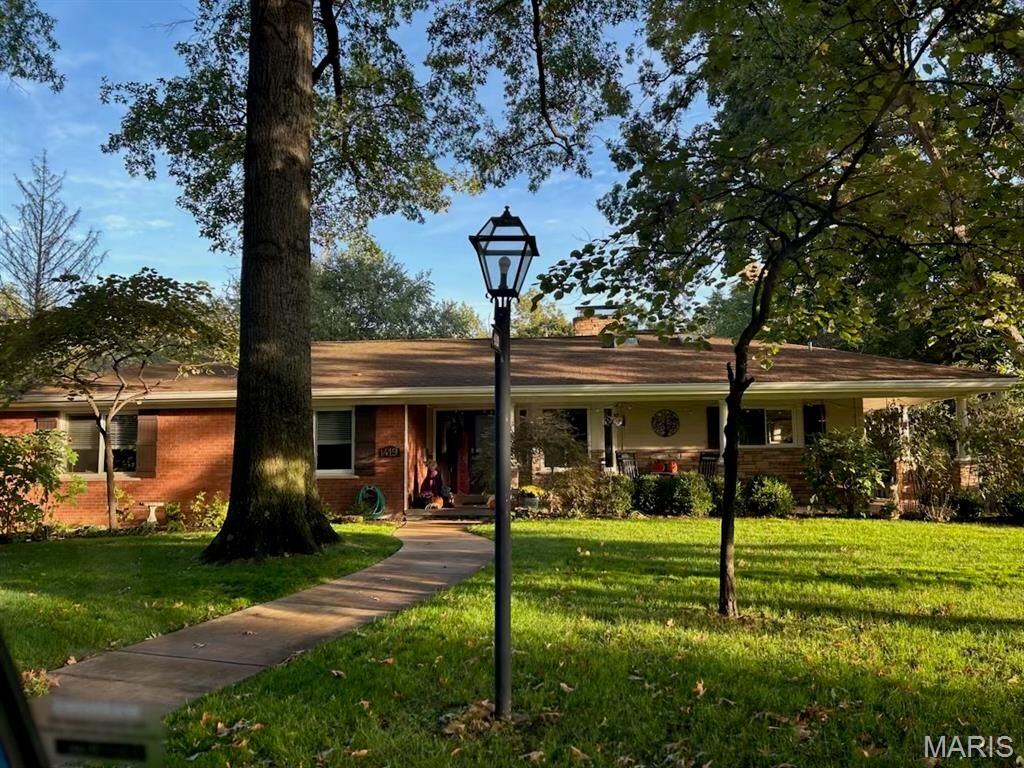 Property Photo:  419 Gabriel Drive  MO 63122 