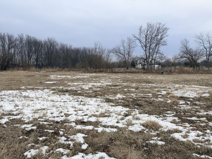 Property Photo:  3 Crossing Court  IL 61354 