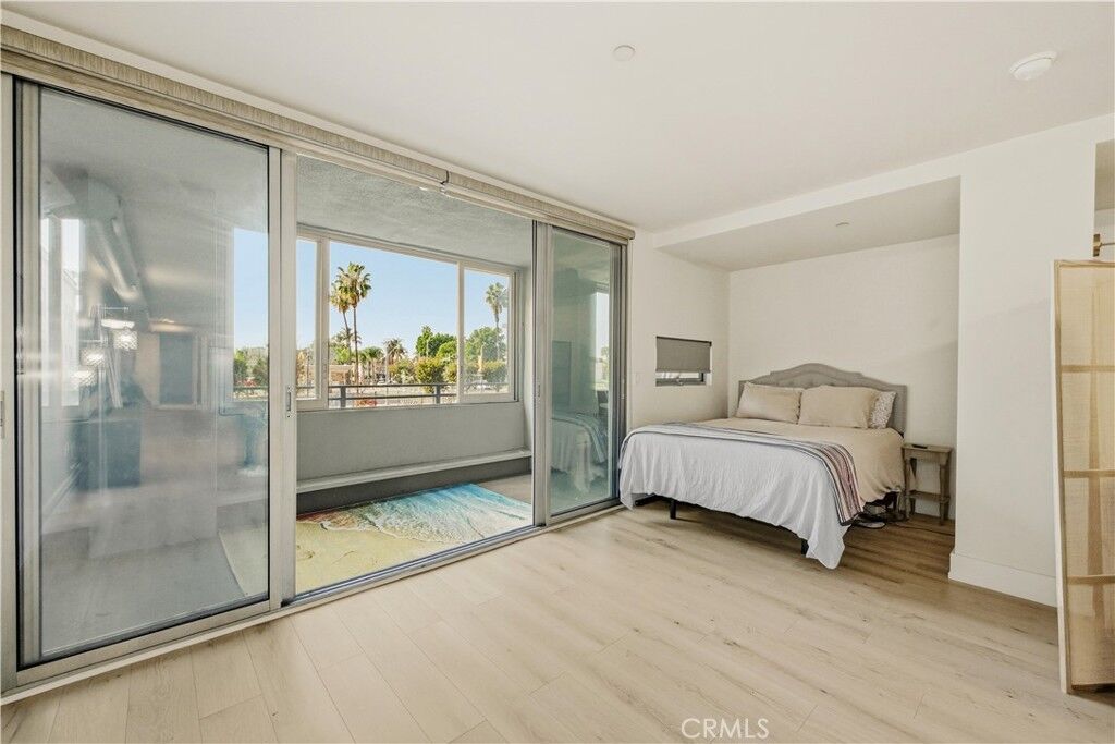 Property Photo:  433 Pine 201  CA 90802 