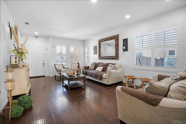 Property Photo:  2343 Arbor View  CA 91915 