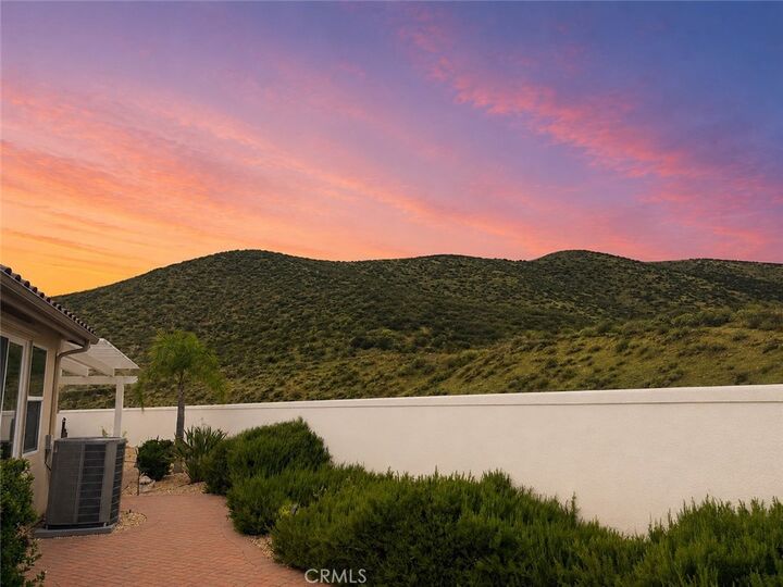 Property Photo: 28128 Summitrose CA 92584