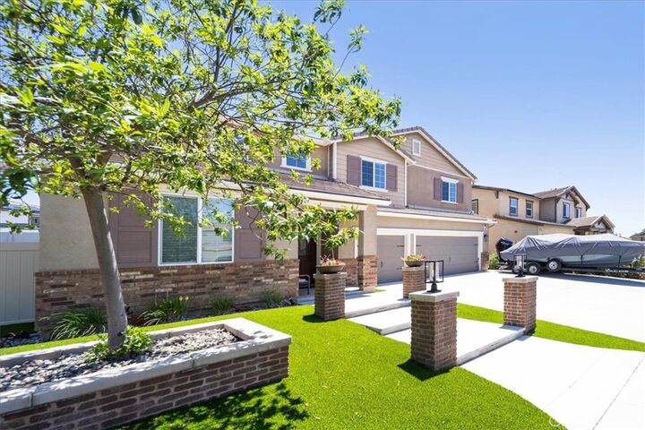 Property Photo:  34057 Thistlewood  CA 92563 