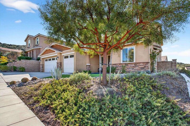 Property Photo:  45721 Middle Gate Court  CA 92592 