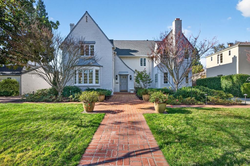 Property Photo: 1020 46th Street CA 95819