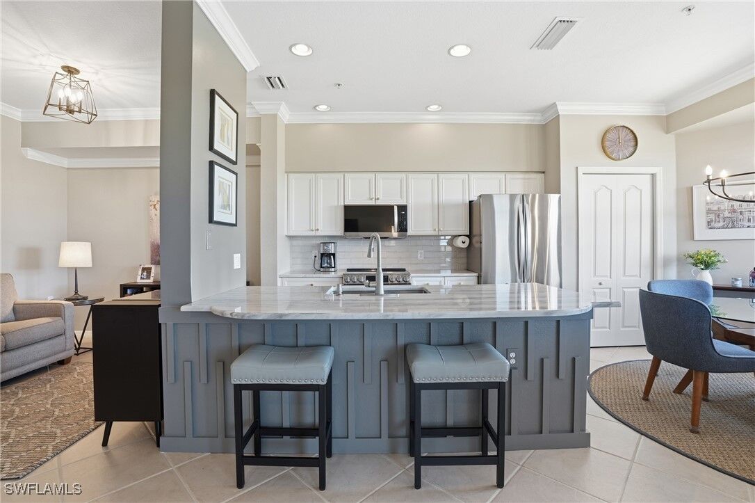 Property Photo:  10275 Heritage Bay Boulevard 746  FL 34120 