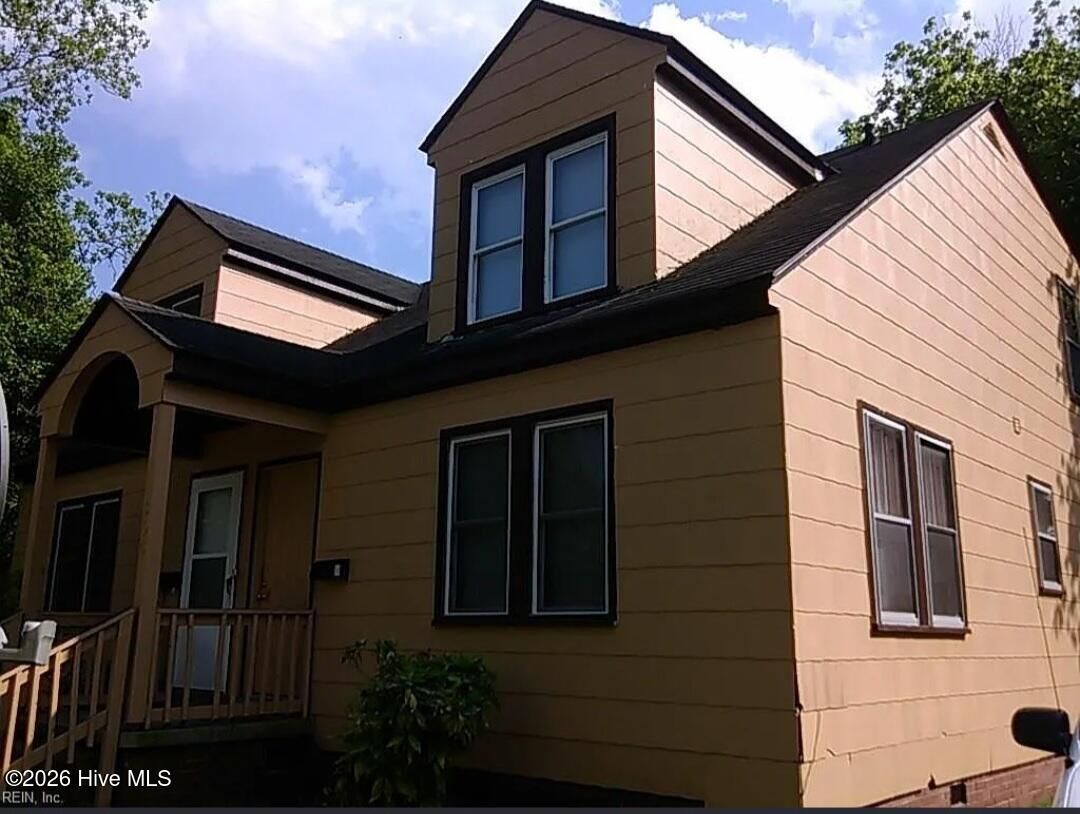 Property Photo: 305 Queen Street NC 27909