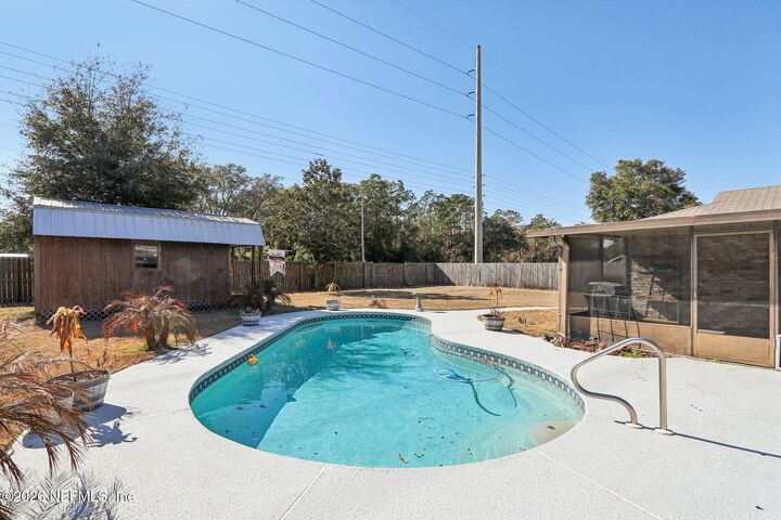 Property Photo:  822 Ashwood Court  FL 32065 