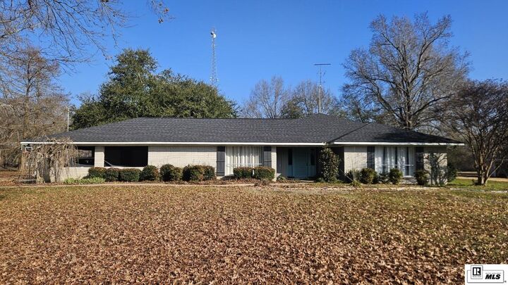 Property Photo:  111 Burnside Drive  LA 71282 