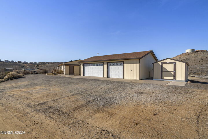 Property Photo:  5725 Jim Denning Way  NV 89433 