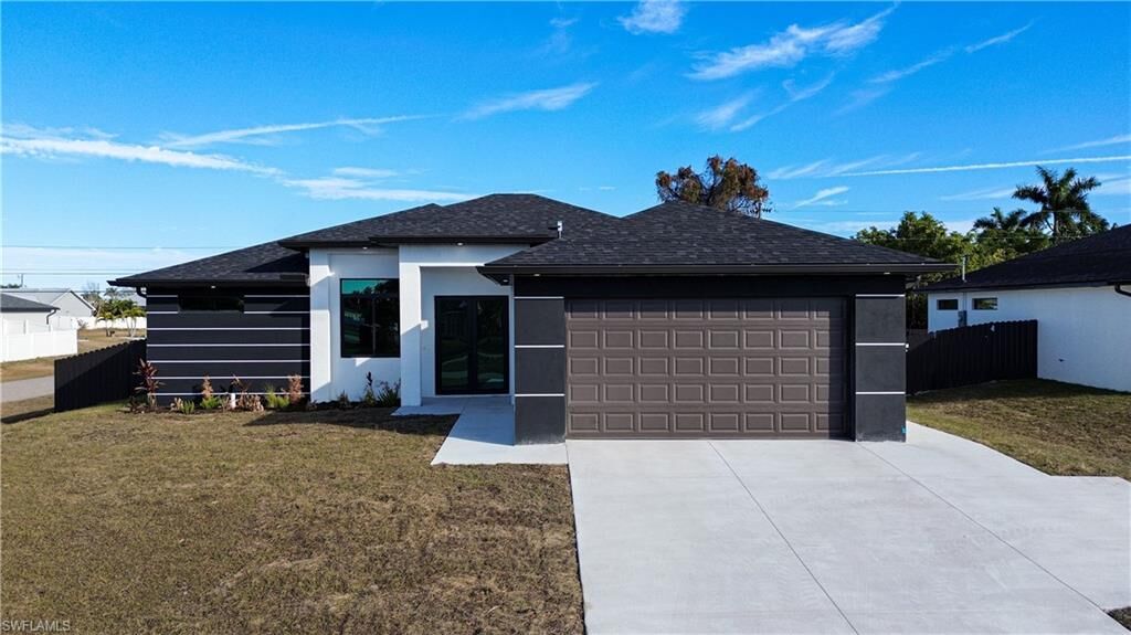 Property Photo: 401 Kismet Pkwy E FL 33909