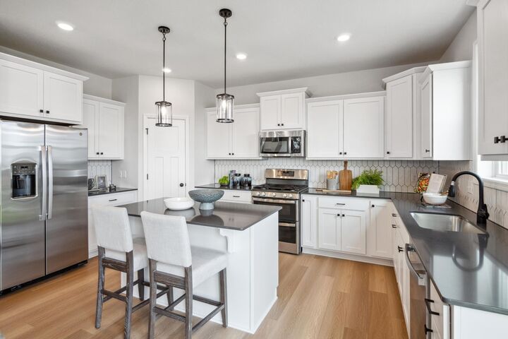 Property Photo:  1937 Dahlia Drive  MN 55379 