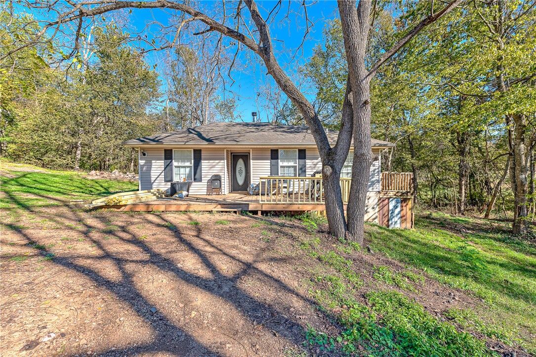 Property Photo:  106 Hillside Drive  AR 72740 