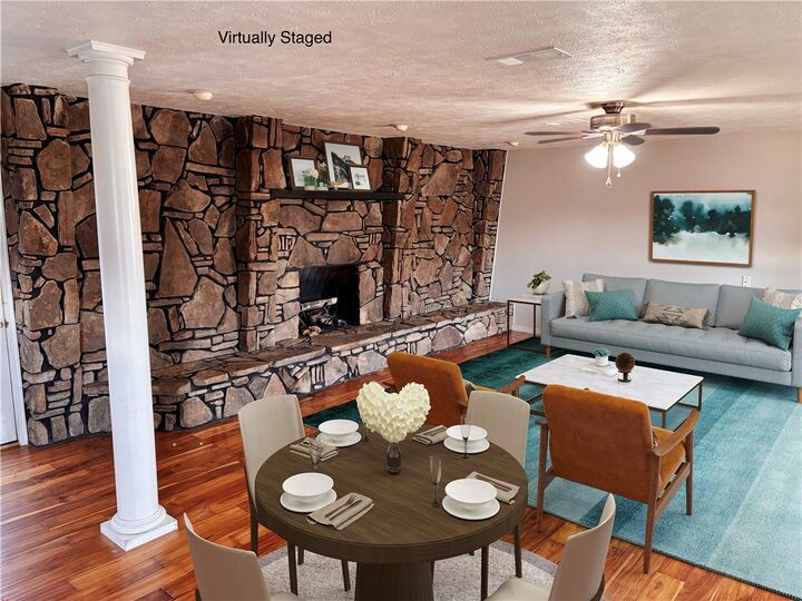 Property Photo:  301 W Hill Street  AR 72611 