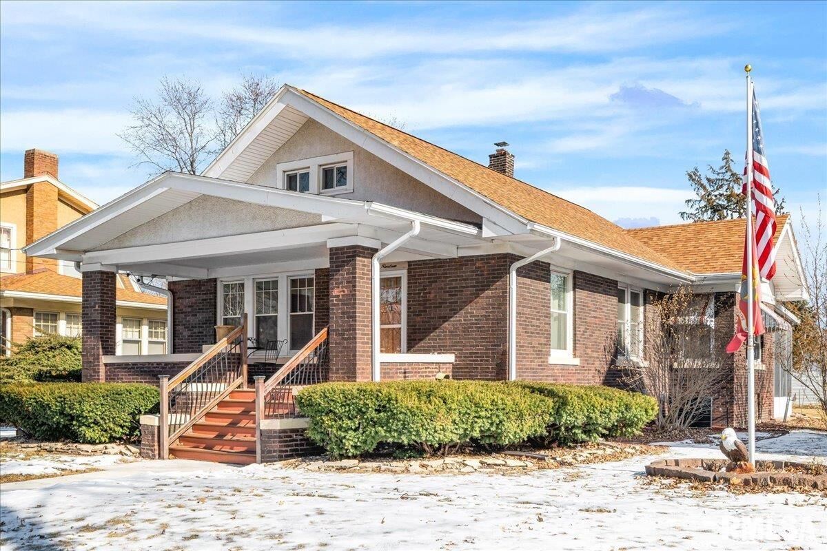 Property Photo:  419 Jefferson Street  IL 61401 