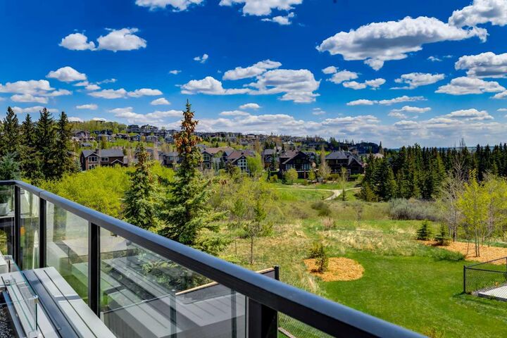 Property Photo:  13 Timberline Court SW  AB T3H 6C8 