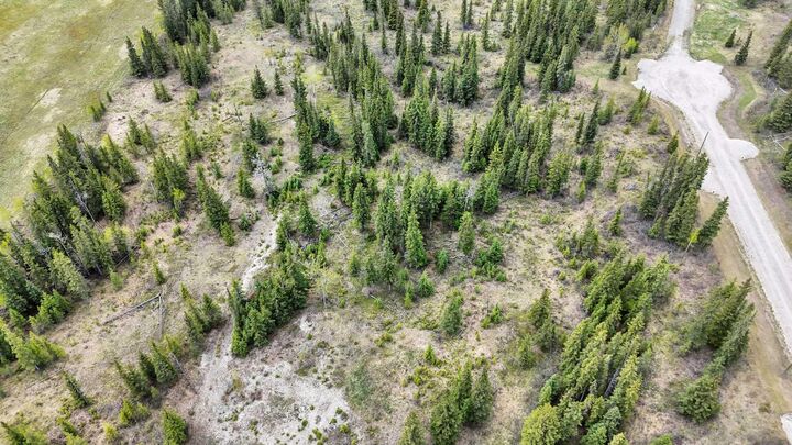 Property Photo: 34364 Range Road 42 15 AB T0M 1X0