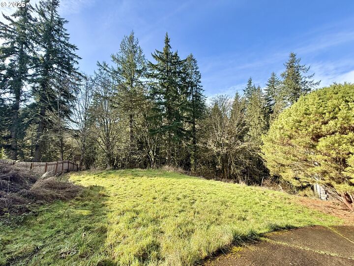 Property Photo:  11501 NW 10th Ct 4  WA 98685 