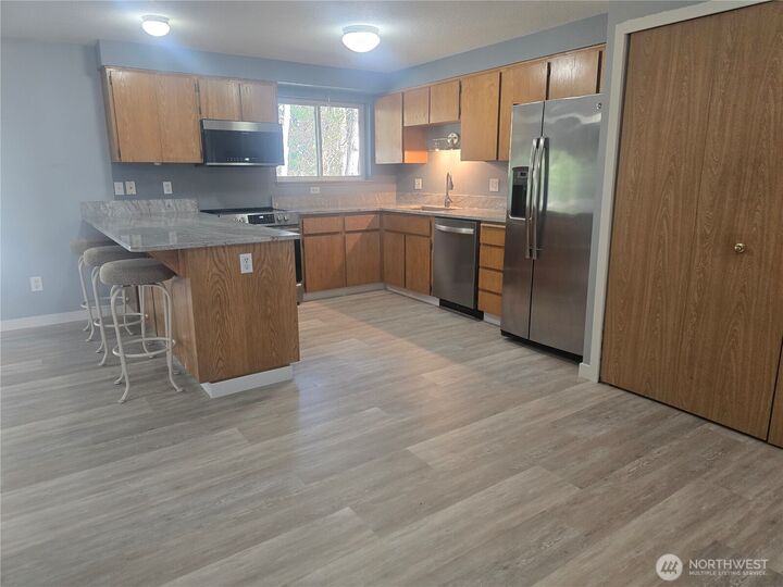 Property Photo:  1212  Pebble Beach Court  WA 98595 