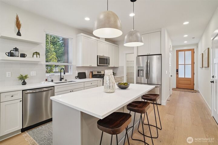 Property Photo:  8014  222nd Street SW  WA 98026 